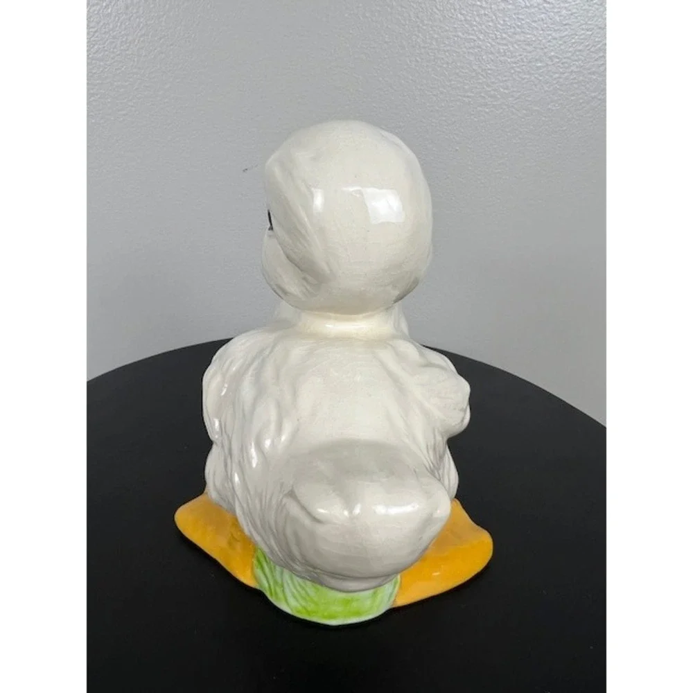 Vintage White Ceramic Duckling Figurine‎ Yellow Beak Glossy 5 Inch Cottagecore